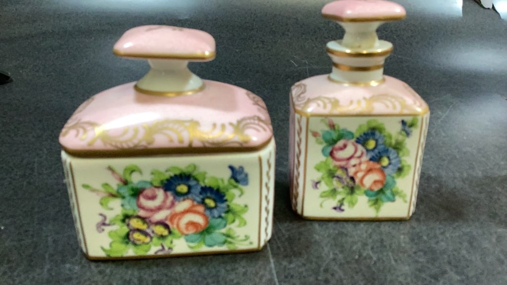 Ladies Vanity Objects - 3