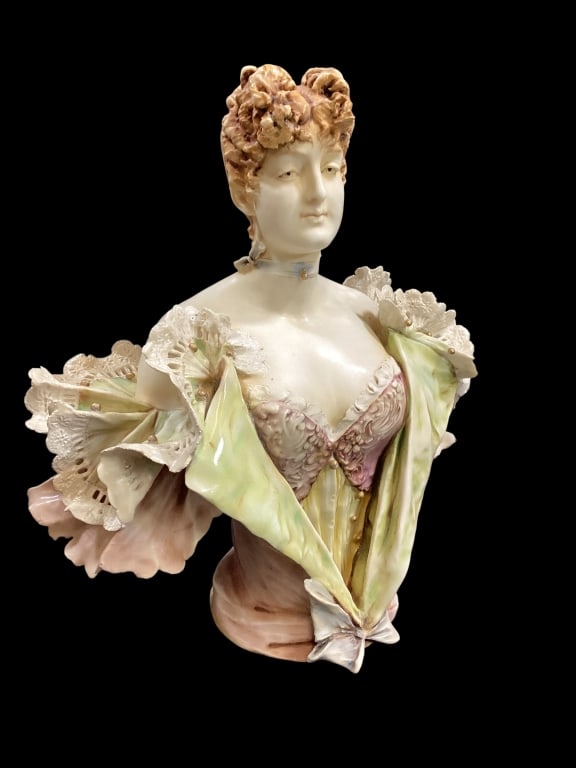Amphora Porcelain Bust (1 of 5)