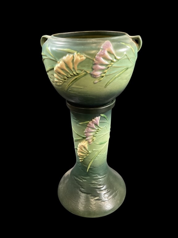 Roseville Jardinere and Pedestal: Roseville Jardinere and Pedestal Freesia Pattern set, in green. Jardinere #669-8. The Pedestal as USA. Set stands 24 inches tall. Line Item # 20