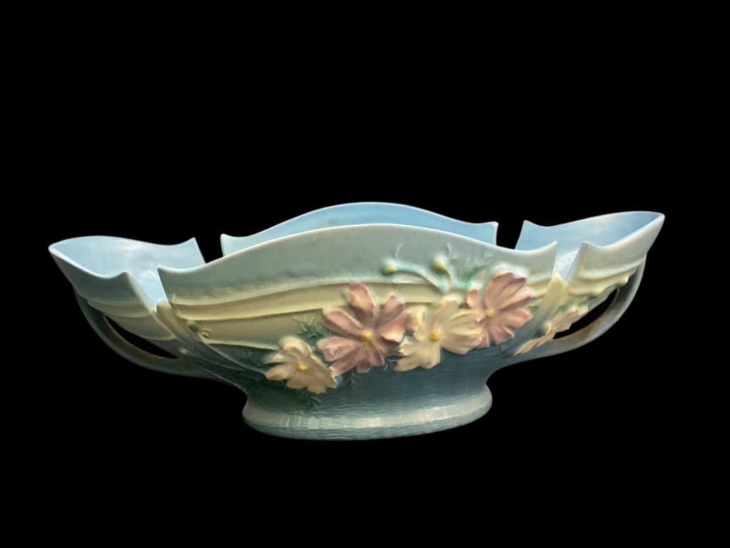 Roseville Cosmos Art Pottery (1 of 4)
