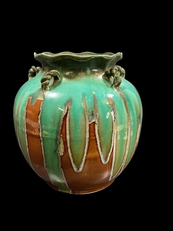 Pottery Vessel (1 of 5)