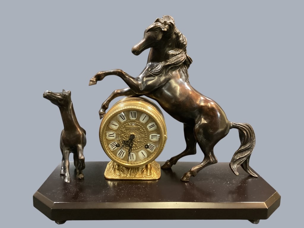 Imperial Vintage Equestrian Mantle Clock (1 of 6)