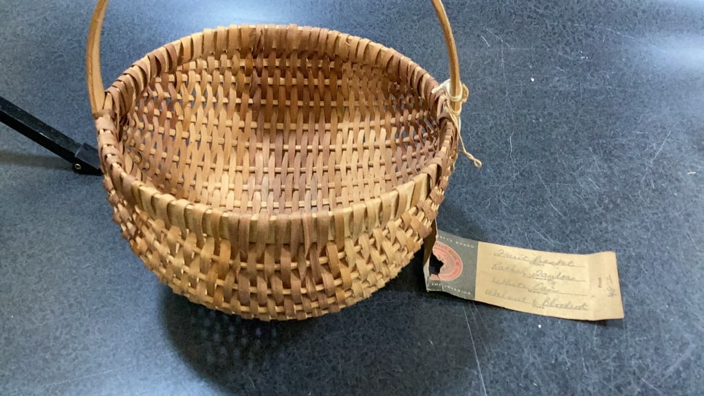 Two Cherokee Split Oak Baskets - 4