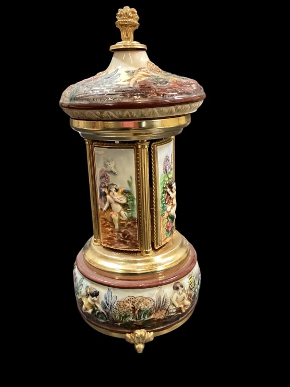 Italian Capodimonte Music Box (1 of 5)