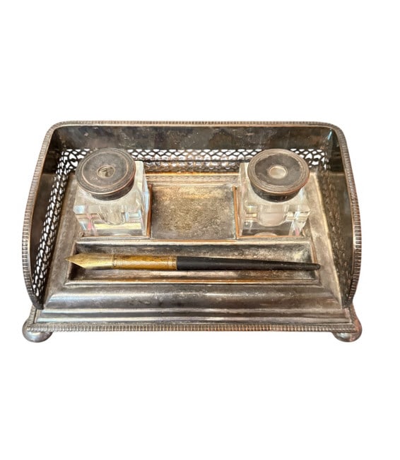Vintage Sheffield Silver Plate Desk Inkstand: Vintage Sheffield Silver Plate Desk Inkstand Vintage English silver-plated desk inkstand / inkwell set manufactured in Sheffield, England. The stand features an openwork pierced gallery back and