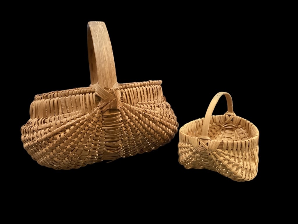 Two Primitive Country Baskets (1 of 1)