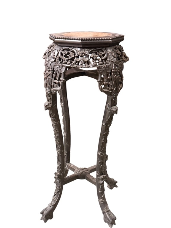 Chinese carved hardwood plant stand: Fine Chinese carved hardwood jardinière stand, late Qing dynasty style, with an octagonal rouge marble inset top bordered in beaded molding. The apron and tall cabriole legs are richly pierce-carved