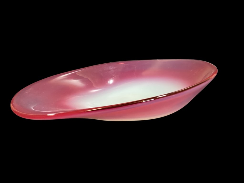 Murano Art Glass: Vintage Mid Century glass bowl, striking pink and white opalescent cased glass. Classic Sommer so technique blending white opalescent center into a magenta pink rim. Organic oval form, 17 inches.
