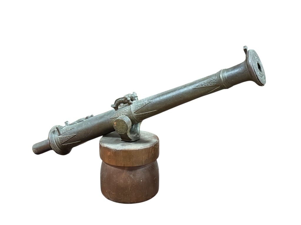 Bronze Lantaka Swivel Cannon (1 of 1)