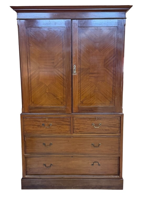 Georgian Mahogany Linen Press (1 of 1)