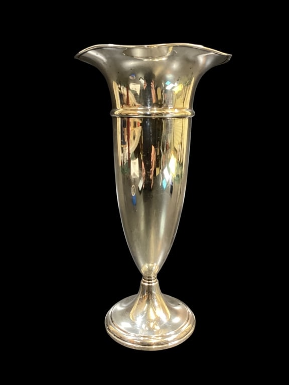 Weighted Sterling Trumpet Vase: Preisner 11 inch tall weighted Sterling vase, pedestal foot, flared rim collar.