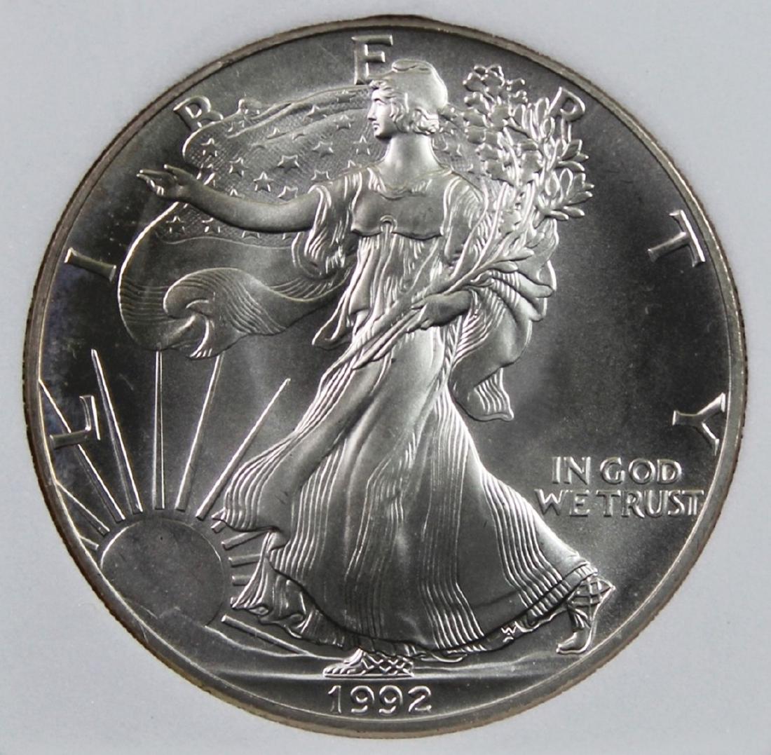 1992 AMERICAN SILVER EAGLE (1 of 4)