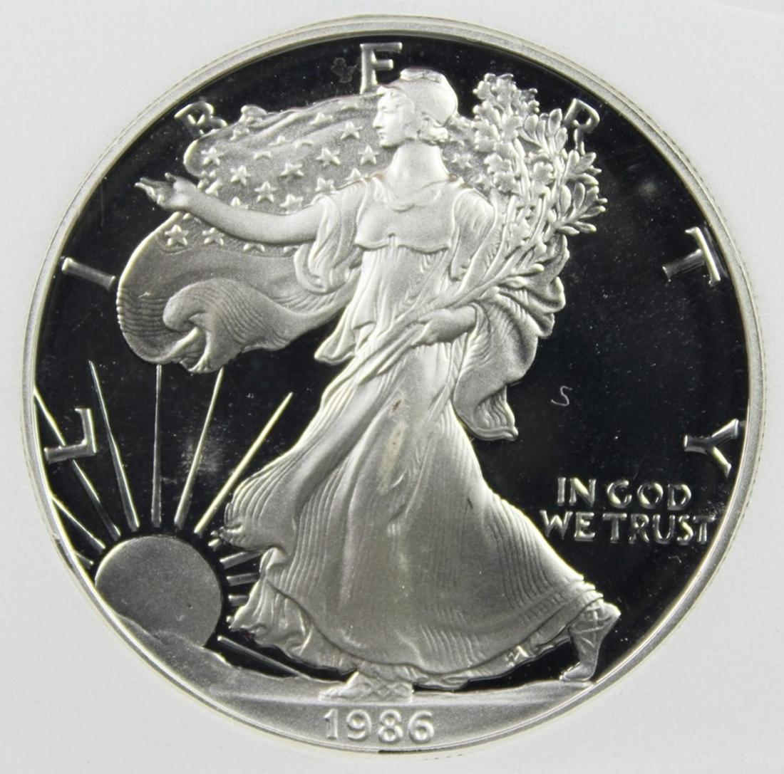 1986 AMERICAN SILVER EAGLE (1 of 4)