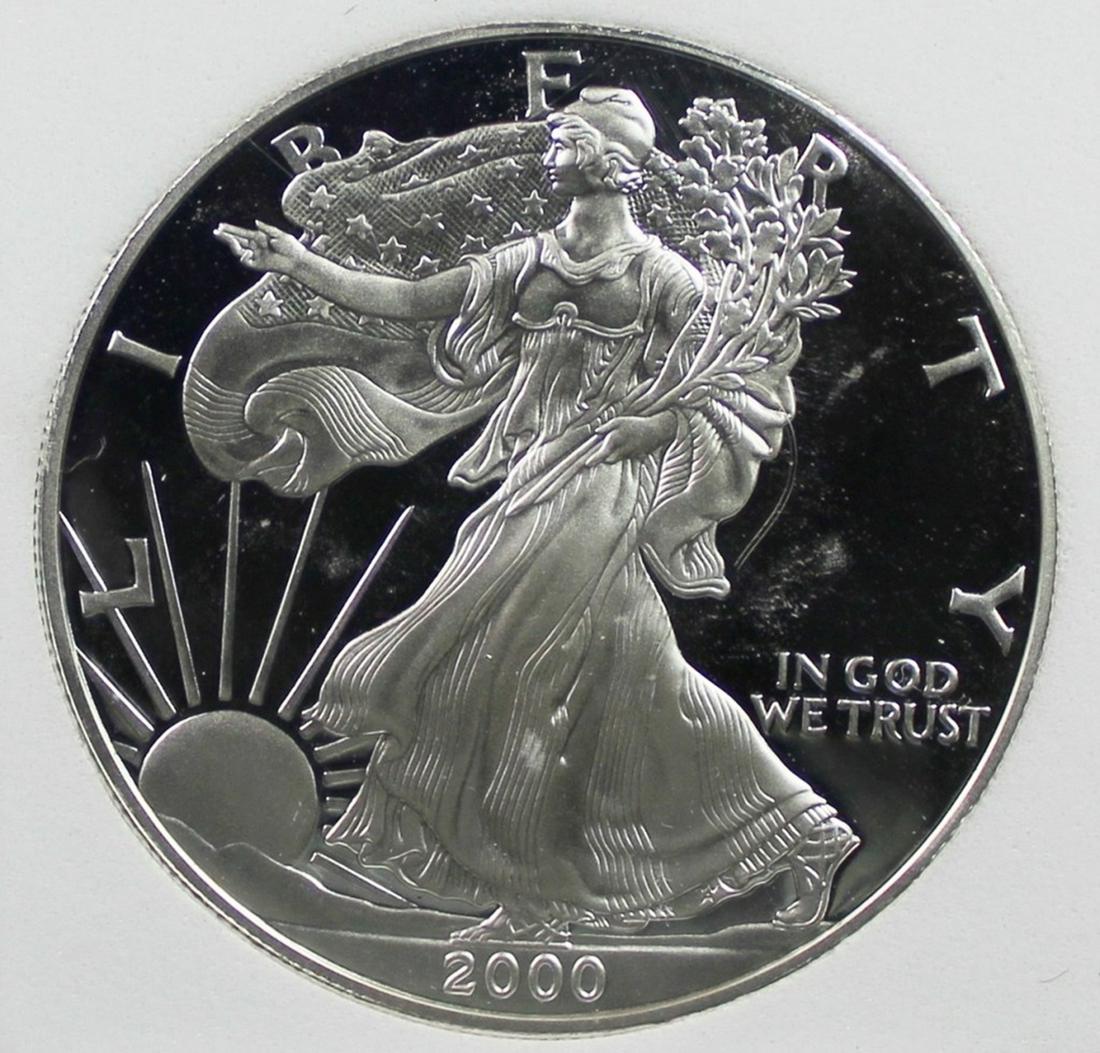 2000 AMERICAN SILVER EAGLE (1 of 4)