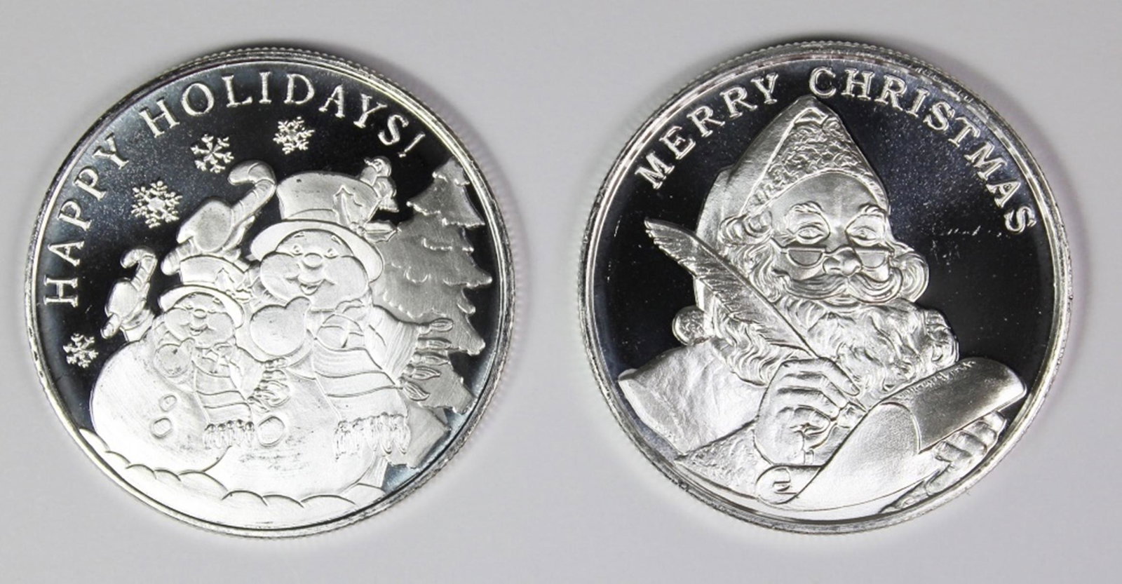 TWO DIFFERENT 2019 CHRISTMAS SILVER ROUNDS (1 of 2)