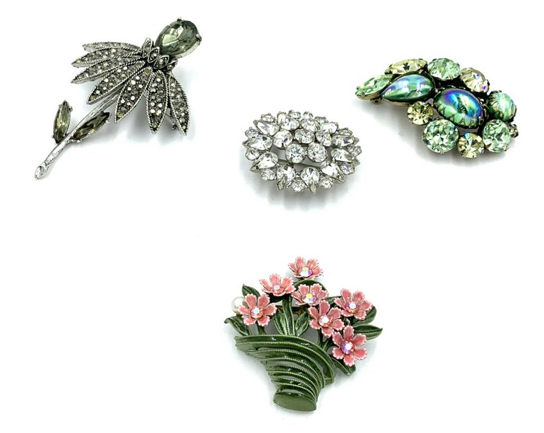 LOT OF COSTUME JEWELRY (1 of 1)