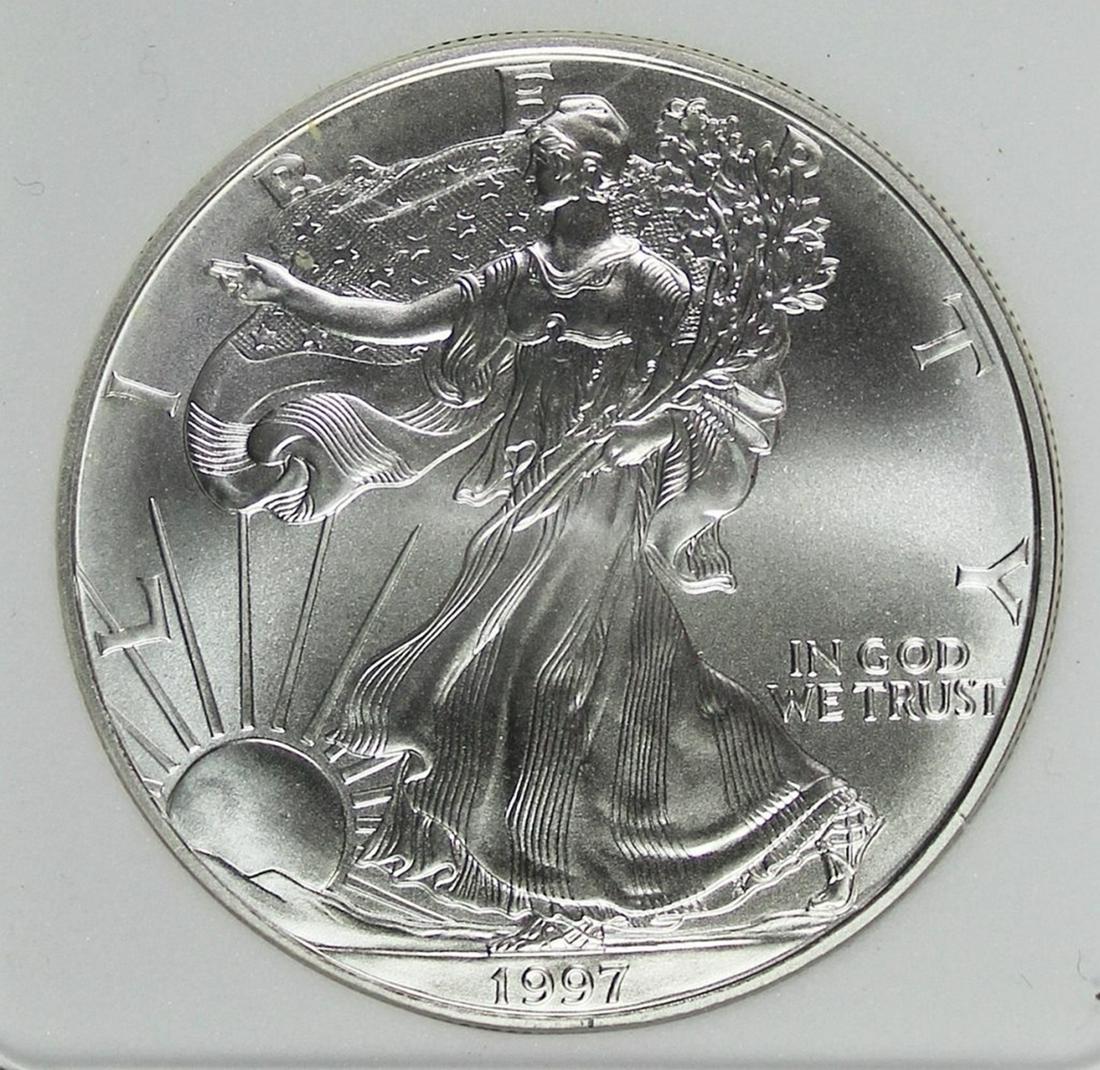 1997 AMERICAN SILVER EAGLE (1 of 4)
