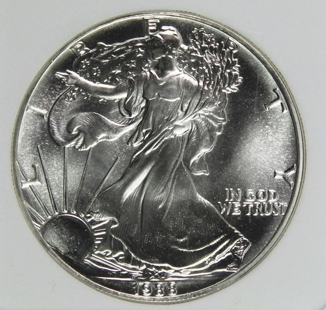 1988 AMERICAN SILVER EAGLE (1 of 4)
