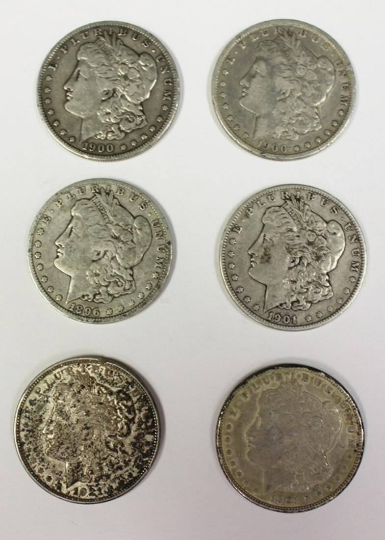 GROUP OF CIRCULATED MORGAN SILVER DOLLARS (1 of 2)