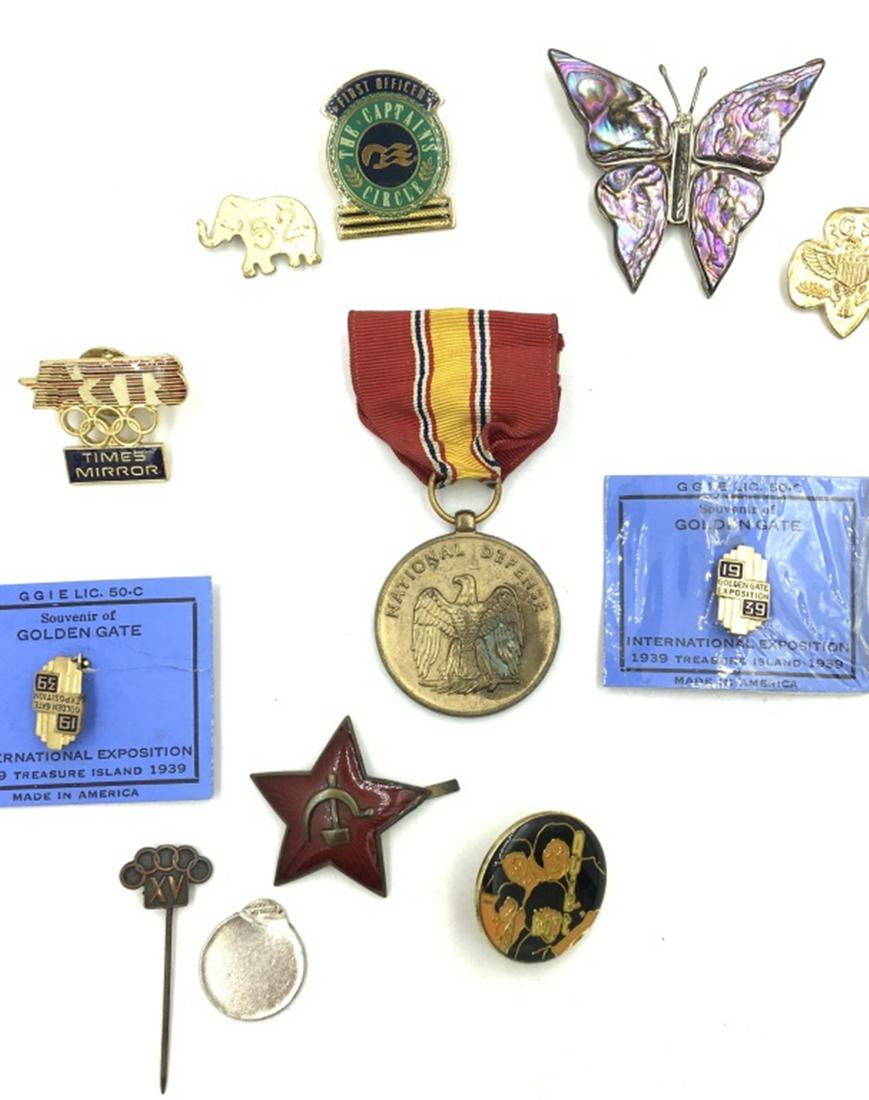 LOT OF VINTAGE PINS: GIRL SCOUTS, 1939 GOLDEN GATE EXPOSITION,NATIONAL DEFENSE, SOVIET UNION RED STAR HAMMER AND SICKLE PIN VINTAGE, ESTIMATE: $25-$75