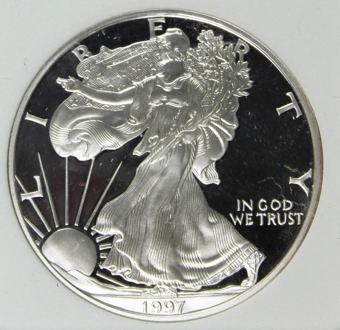 1997 AMERICAN SILVER EAGLE (1 of 4)