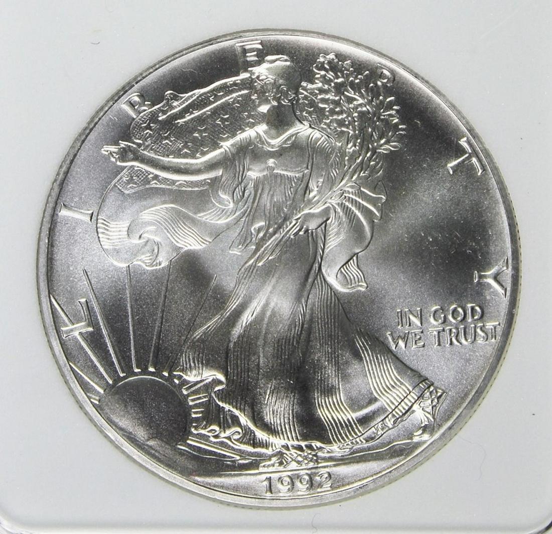 1992 AMERICAN SILVER EAGLE (1 of 4)