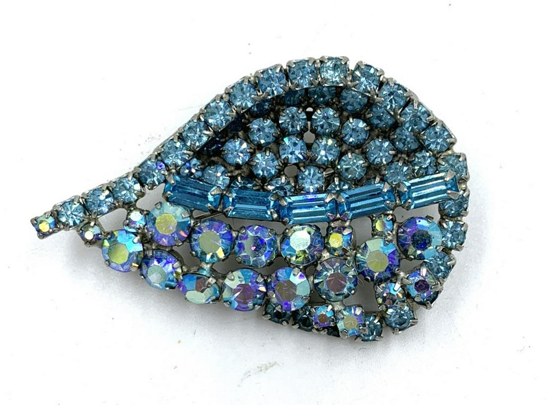 SIGNED WEISS BLUE RHINESTONE PIN BROOCH (1 of 2)