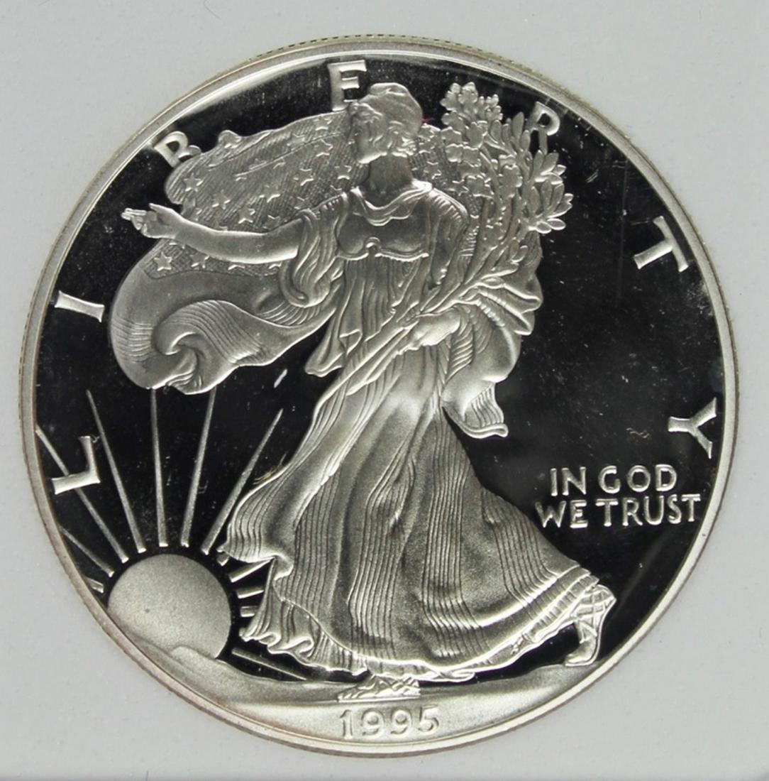 1995 AMERICAN SILVER EAGLE (1 of 4)