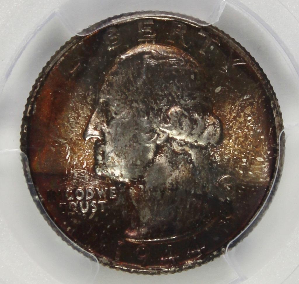 1944 WASHINGTON QUARTER: PCGS MS 66 RAINBOW COLOR! ESTIMATE: $110-$150