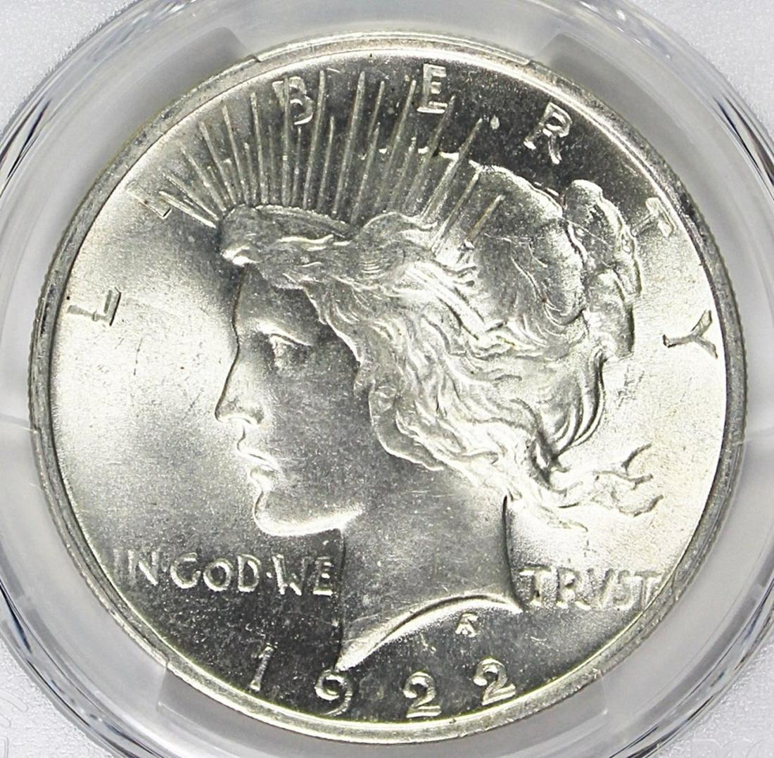 1922 PEACE SILVER DOLLAR (1 of 4)