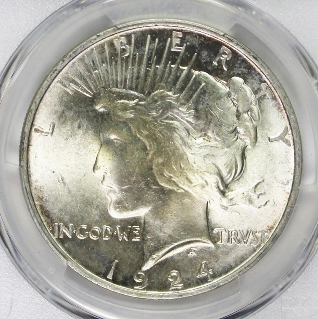 1924 PEACE SILVER DOLLAR (1 of 4)