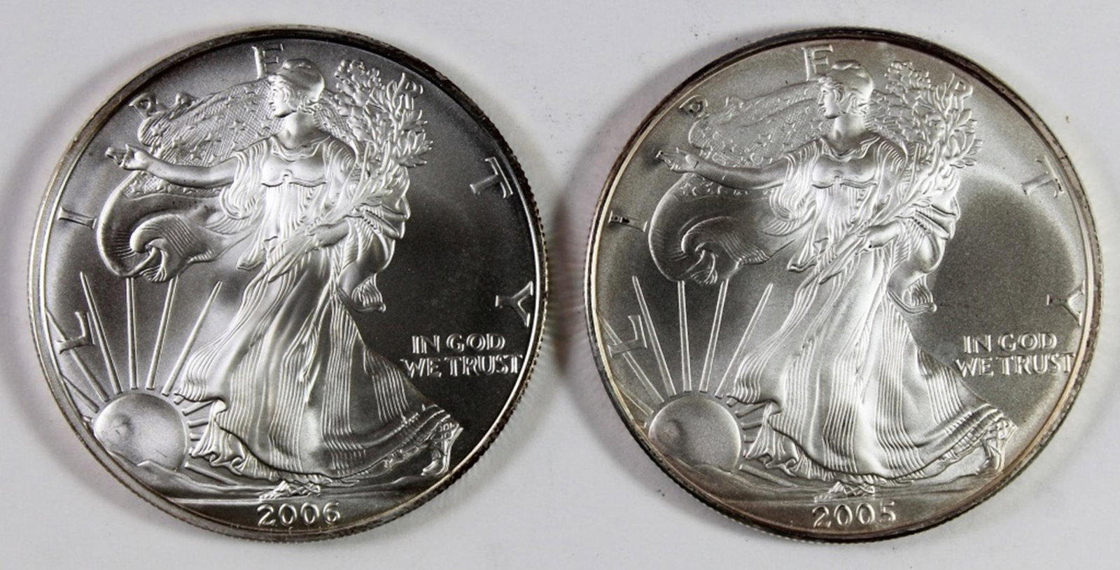 GEM BU AMERICAN SILVER EAGLE (1 of 2)