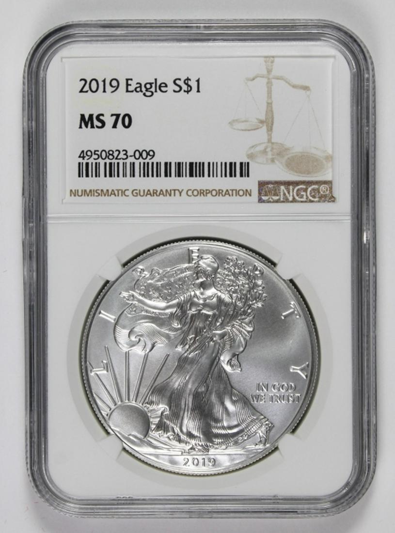 2019 AMERICAN SILVER EAGLE (1 of 2)