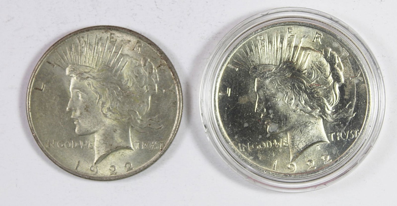 (2) 1922 PEACE SILVER DOLLARS (1 of 2)