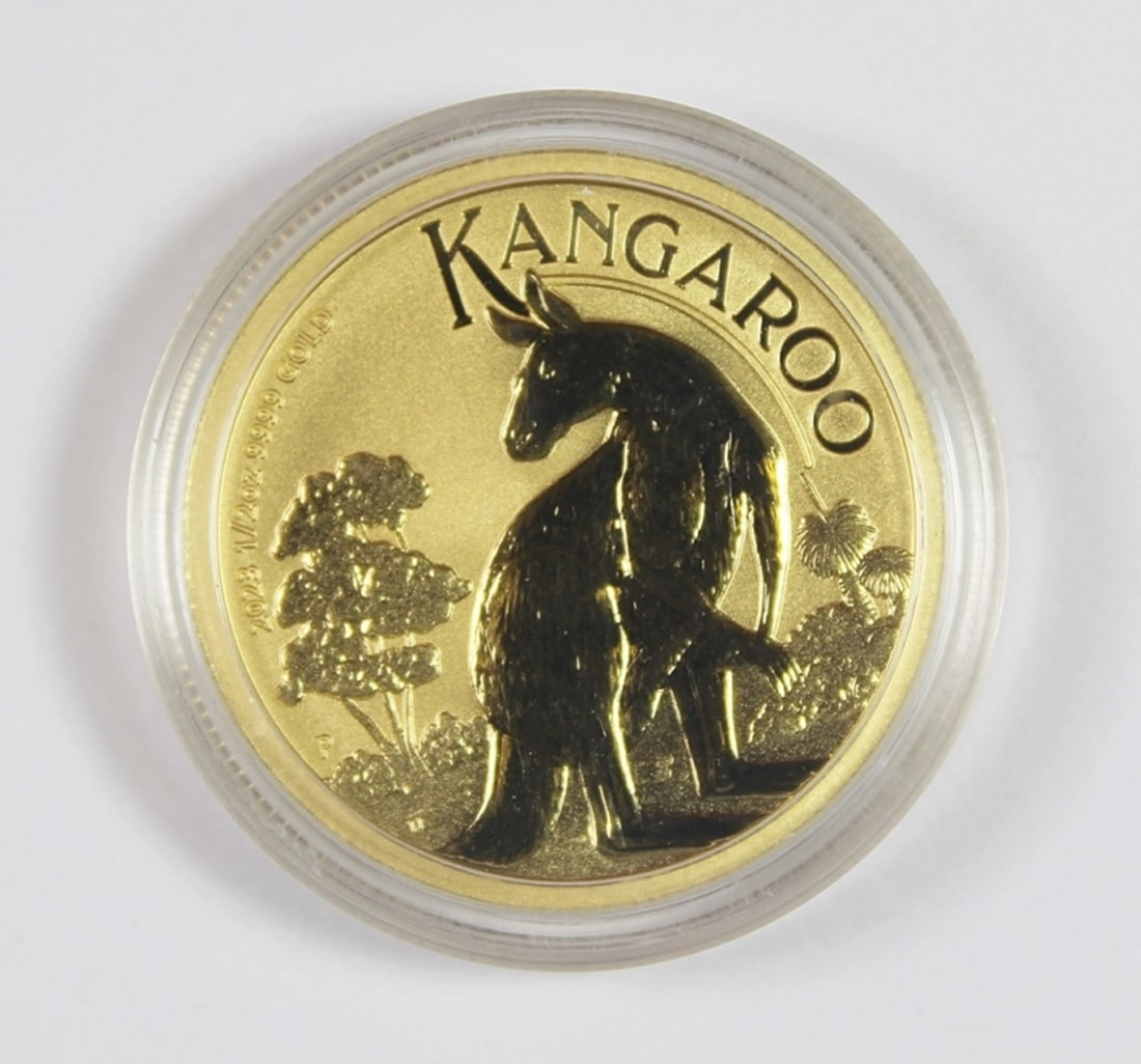 1/2 OZ GOLD KANGAROO: .999 PURE GOLD. SUPERB GEM BU! ESTIMATE: $1750-$2000