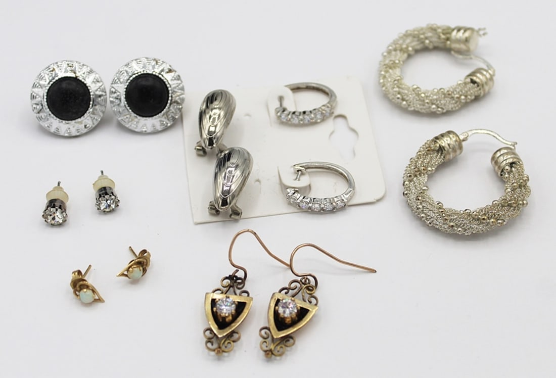 GROUP LOT OF POST BACK EARRINGS: SEE PHOTOS. ESTIMATE: $1-$100