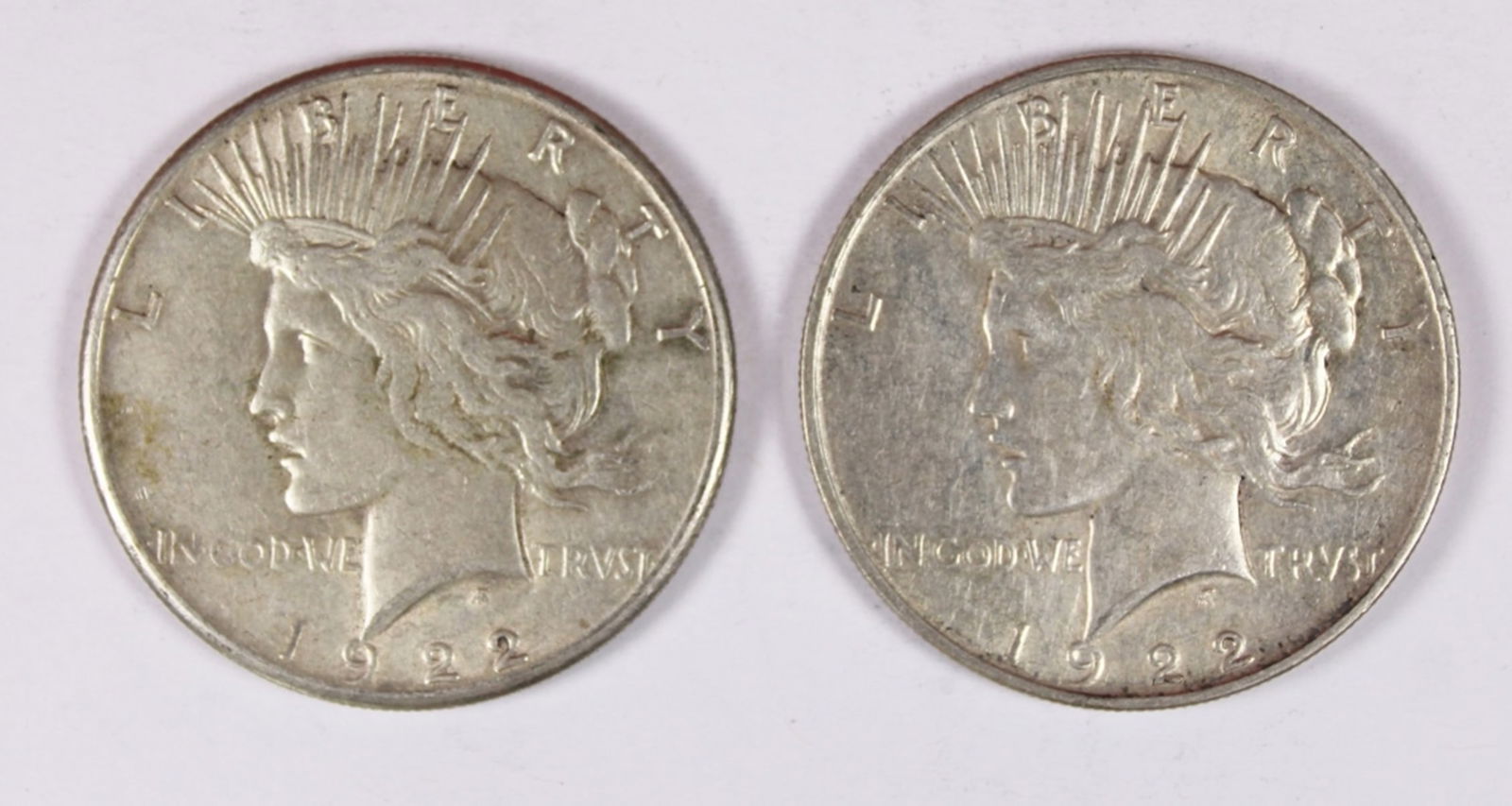 (2) 1922 PEACE SILVER DOLLARS (1 of 2)