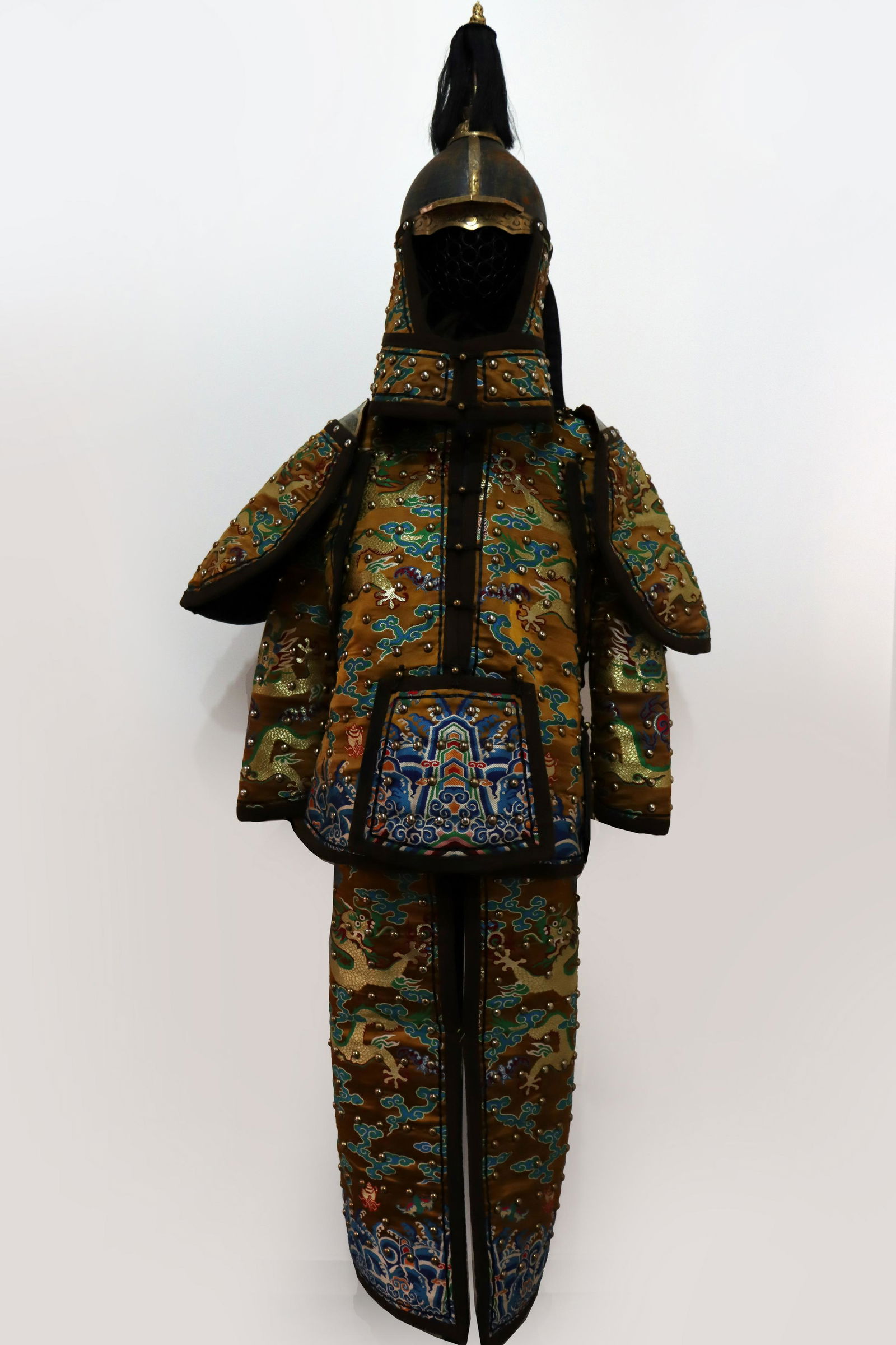 Chinese Ceremonial Uniform And Helmet (1 of 20)