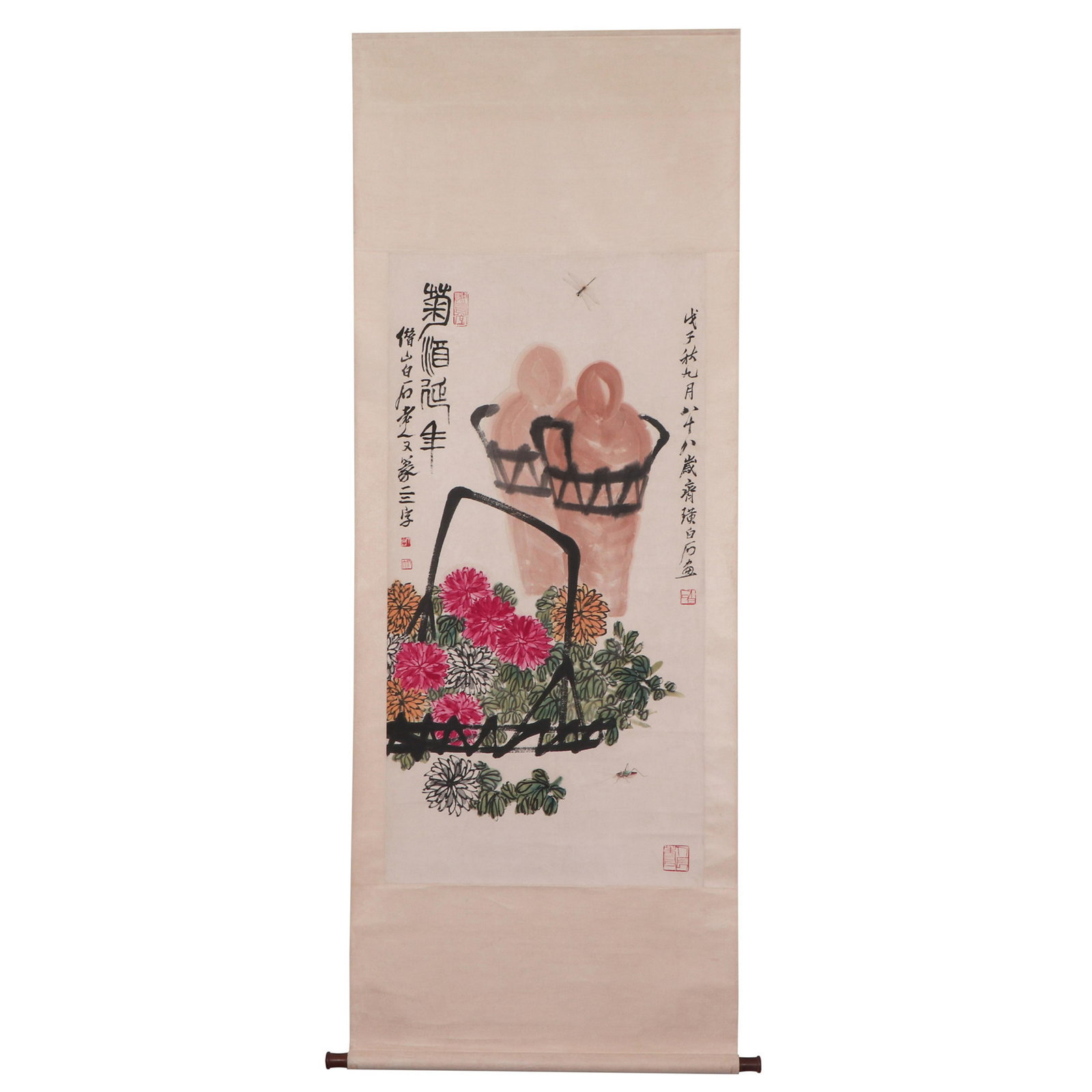 A CHINESE PAINTING OF CHRYSANTHEMUM SIGNED QI BAISHI (1 of 6)