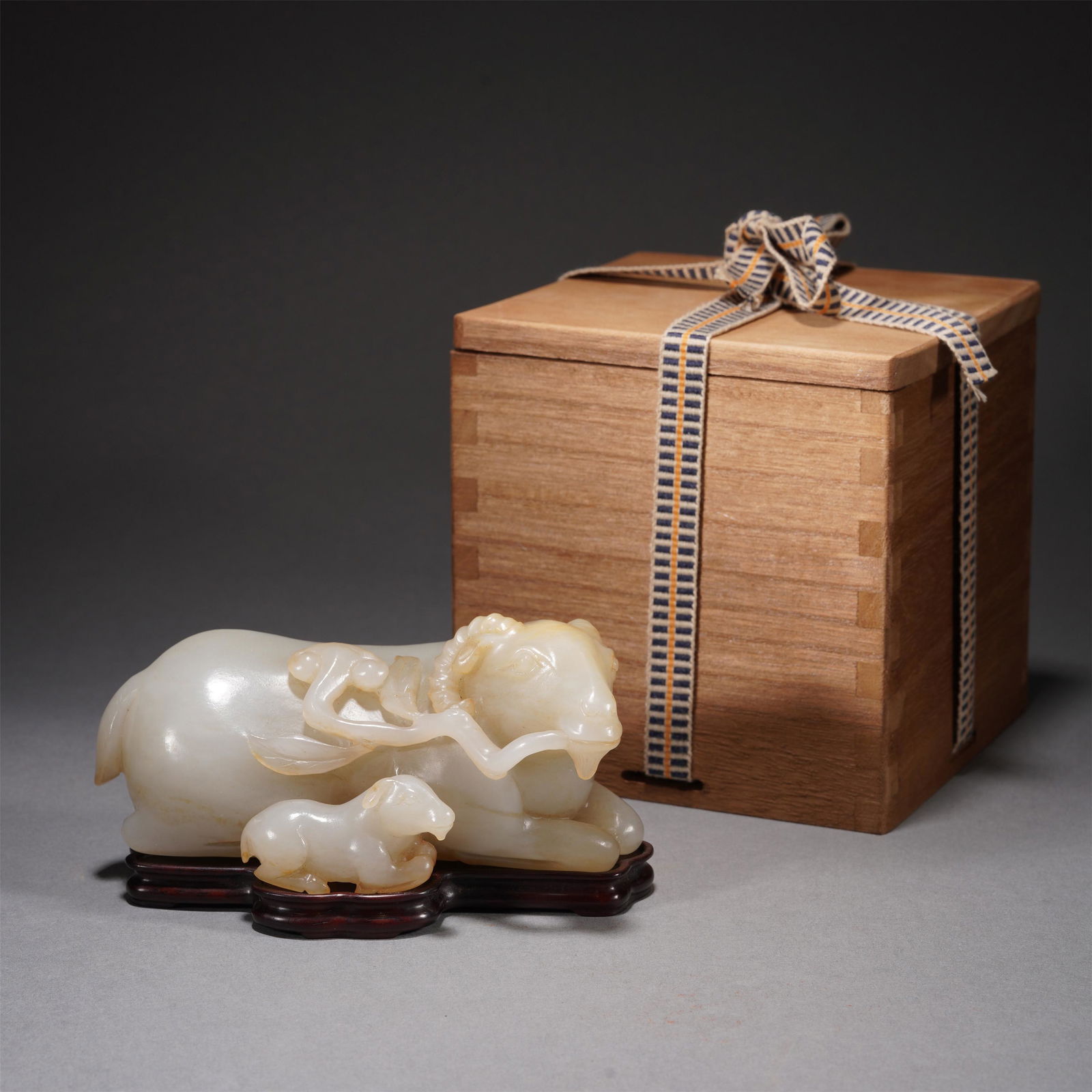 A CHINESE WHITE JADE TWO RAMS ORNAMENTS,QING (1 of 10)