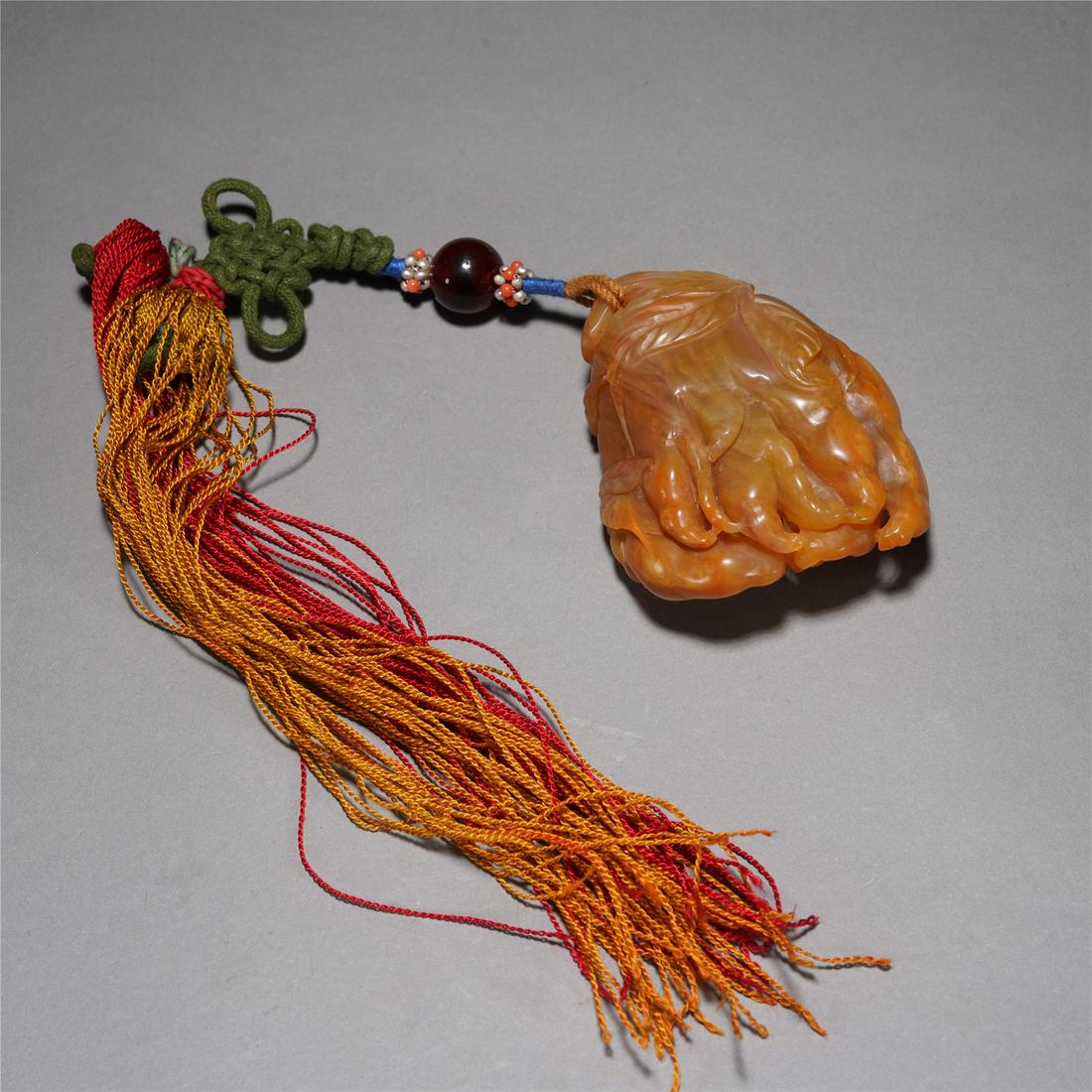 A CHINESE CARVED TIANHUANG FINGERED CITRON (1 of 7)