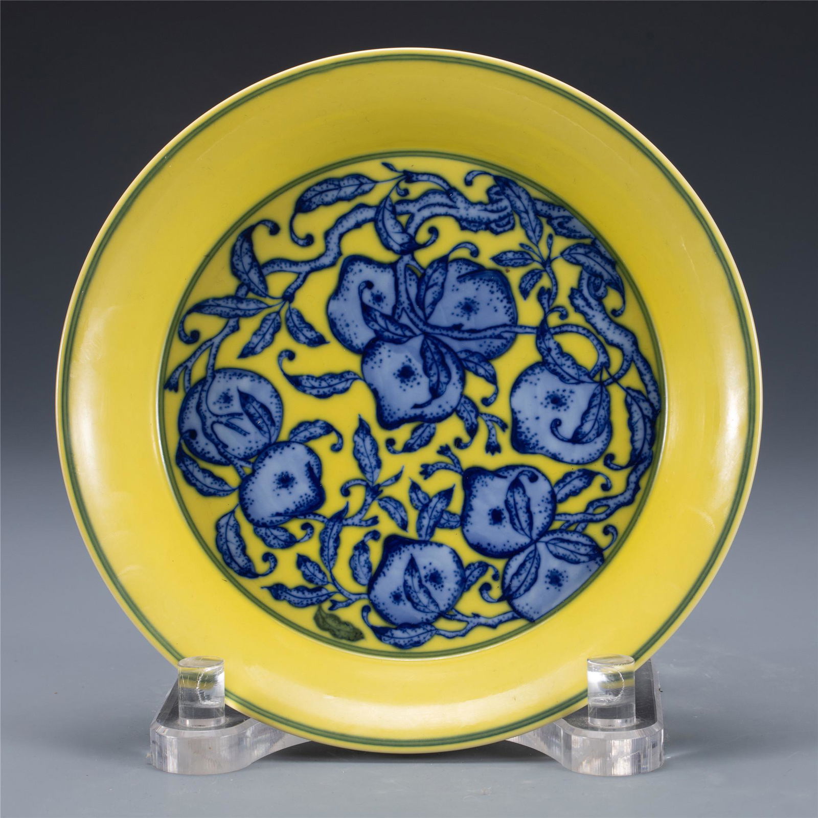 A YELLOW GROUND AND UNDERGLAZE BLUE PEACHES DISH (1 of 10)