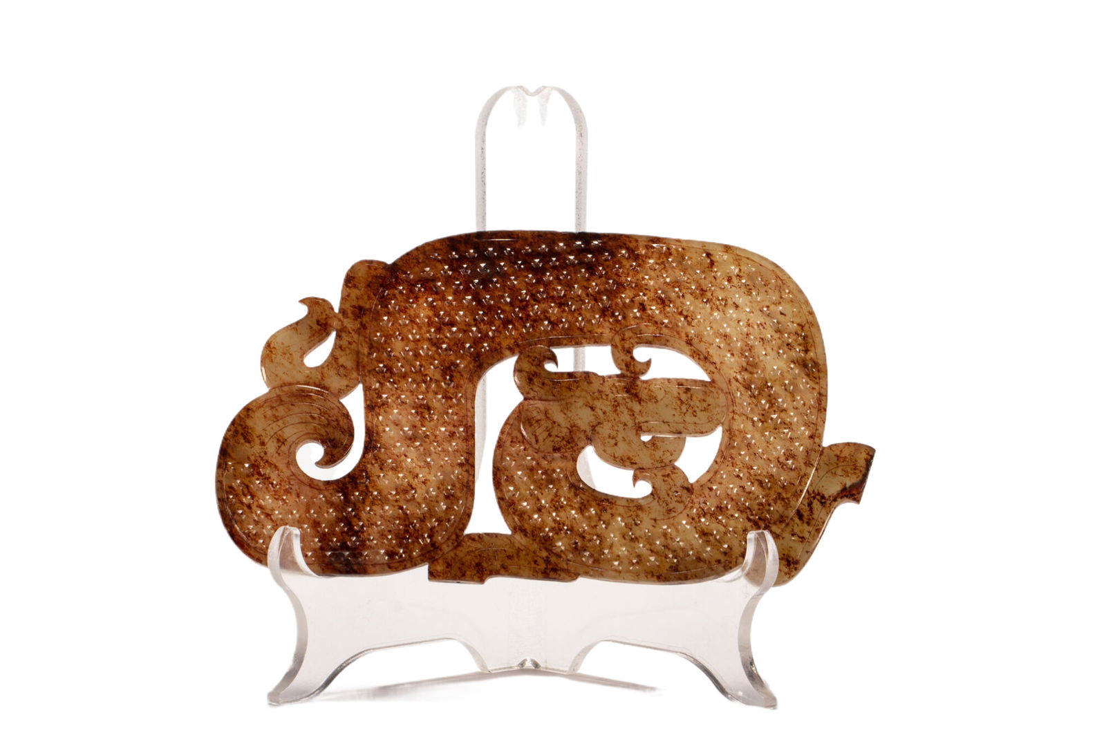 A CHINESE CARVED JADE DRAGON PENDANT (1 of 9)