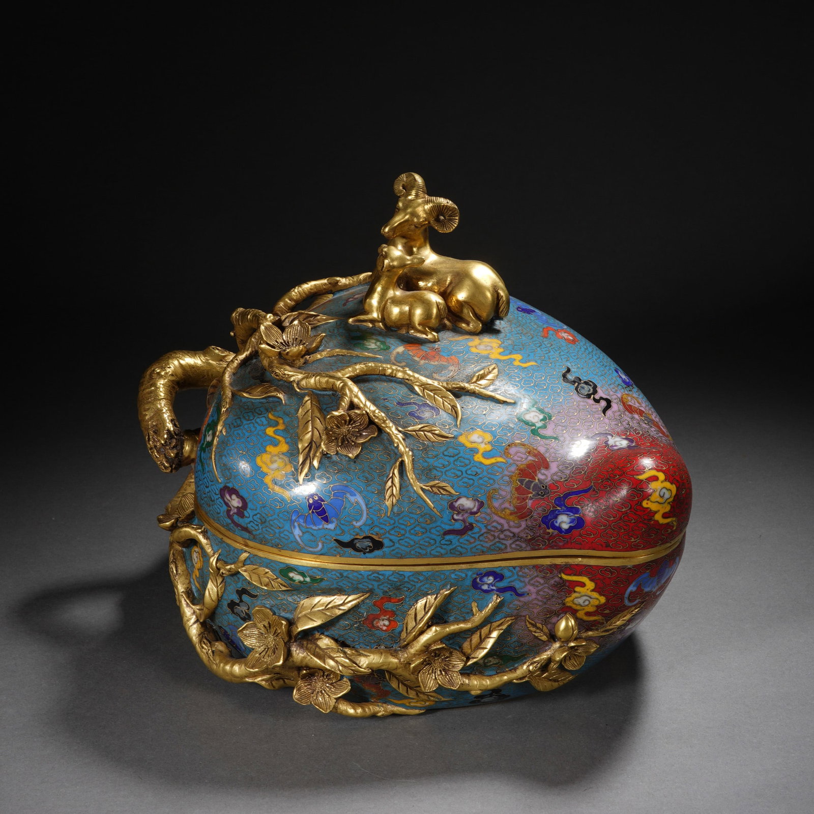 A CLOISONNE ENAMEL PEACH FORM BOX WITH COVER (1 of 9)