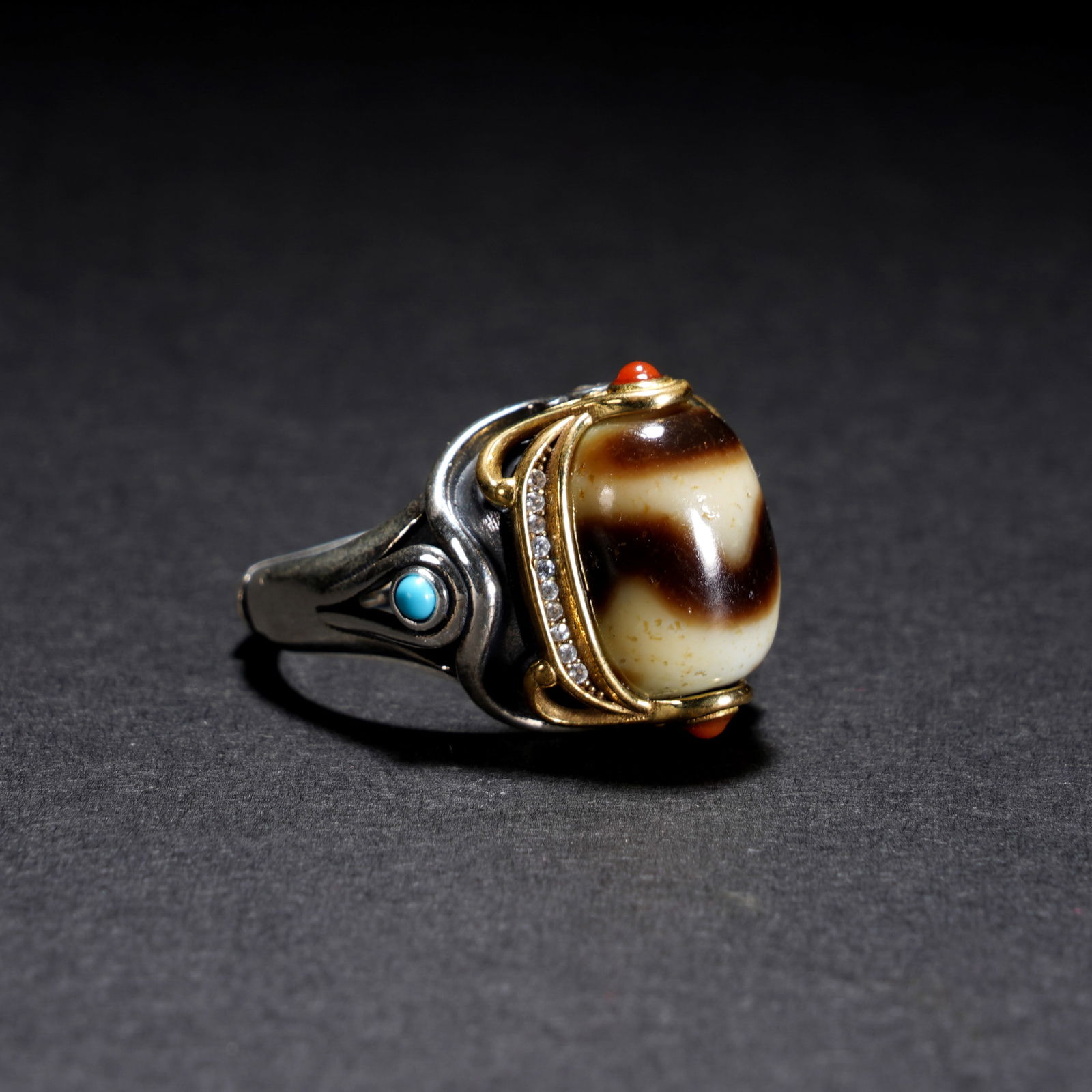 A TIBETAN DZI BEAD (1 of 8)