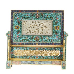 A CARVED WHITE JADE PANEL INLAID CLOISONNE ENAMEL TABLE SCREEN