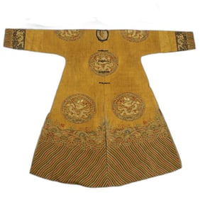 A VERY RARE CHINESE IMPERIAL KESI EMBROIDERY DRAGON ROUNDEL ROBE