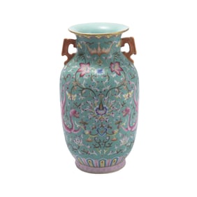 A CHINESE FAMILLE ROSE CHILONG LANTERN VASE
