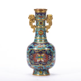 A CLOISONNE ENAMEL LOTUS SCROLLS VASE