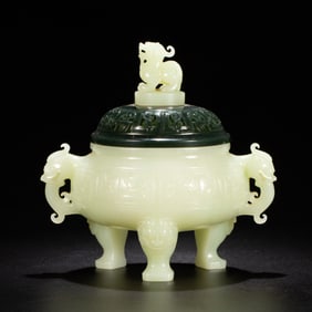 A CARVED WHITE JADE TRIPOD CENSER WITH COVER